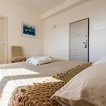 Sea Terrace 住宿加早餐酒店